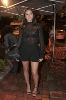 Bruna Marquezine feet photo thumbnail