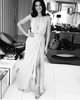 Bruna Marquezine feet photo thumbnail