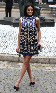 Bruna Marquezine feet photo thumbnail