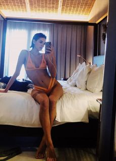 Bruna Marquezine feet photo thumbnail