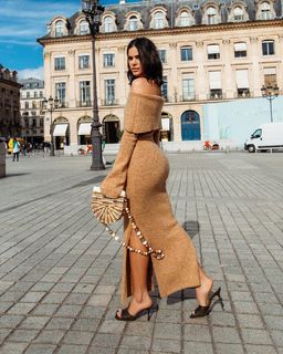 Bruna Marquezine feet photo thumbnail
