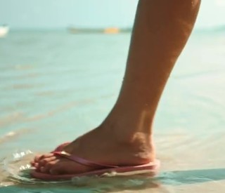 Bruna Marquezine feet photo thumbnail