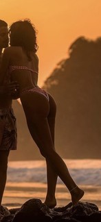 Bruna Marquezine feet photo thumbnail