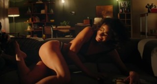 Bruna Marquezine feet photo thumbnail