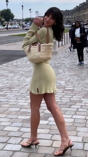 Bruna Marquezine feet photo thumbnail
