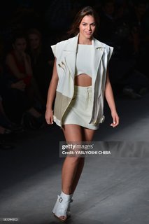 Bruna Marquezine feet photo thumbnail