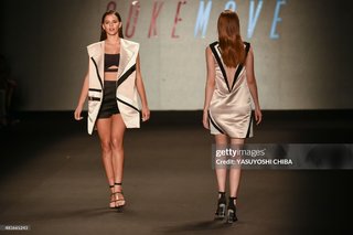 Bruna Marquezine feet photo thumbnail