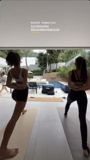Bruna Marquezine feet photo thumbnail