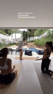 Bruna Marquezine feet photo thumbnail