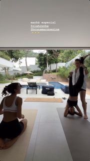 Bruna Marquezine feet photo thumbnail