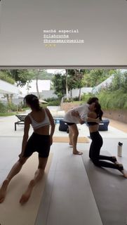 Bruna Marquezine feet photo thumbnail