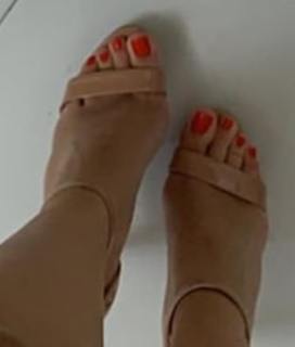 Bruna Thedy feet photo 6