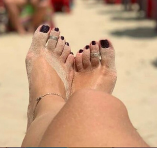 Bruna Thedy feet photo 5