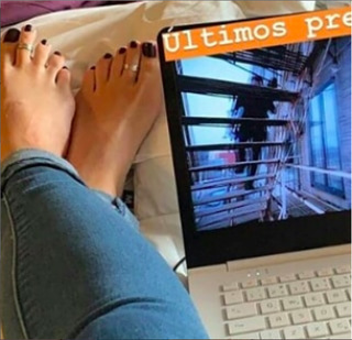 Bruna Thedy feet photo 4