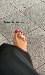Bruna Thedy feet photo 17