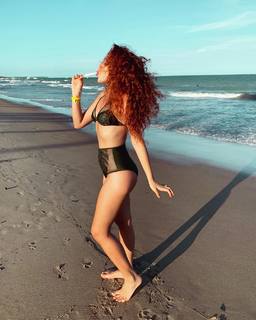 Bruna Vieira feet photo 13