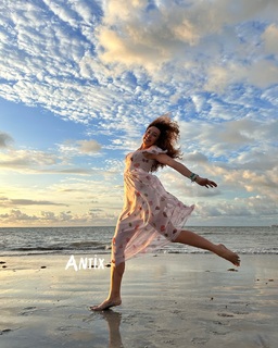 Bruna Vieira feet photo 3