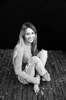 Bryana Holly feet photo 7