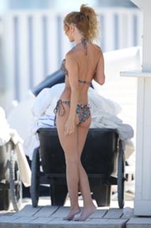 Bryana Holly feet photo 8