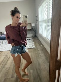 Bryce Adams feet photo thumbnail