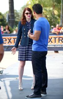 Bryce Dallas Howard feet photo thumbnail