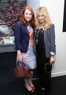 Bryce Dallas Howard feet photo thumbnail