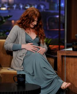 Bryce Dallas Howard feet photo thumbnail
