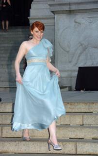 Bryce Dallas Howard feet photo thumbnail