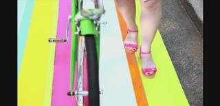 Bryce Dallas Howard feet photo thumbnail