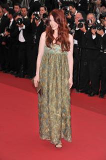Bryce Dallas Howard feet photo thumbnail