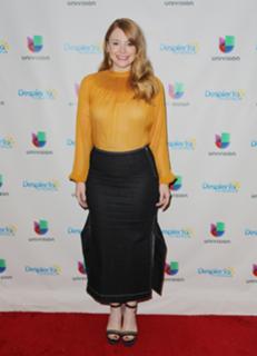 Bryce Dallas Howard feet photo thumbnail