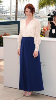 Bryce Dallas Howard feet photo thumbnail