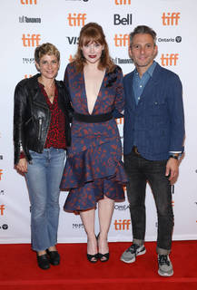Bryce Dallas Howard feet photo thumbnail