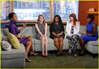 Bryce Dallas Howard feet photo thumbnail
