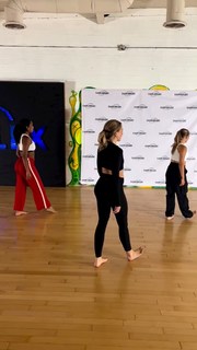Brynn Rumfallo feet photo 4