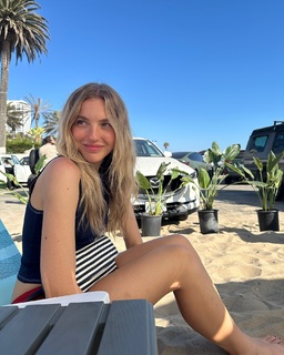 Brynn Rumfallo feet photo 5