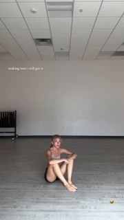Brynn Rumfallo feet photo 10