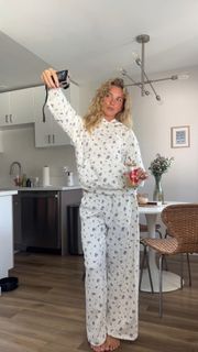 Brynn Rumfallo feet photo 9