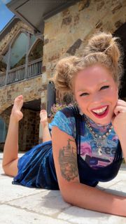 Bunny Meyer feet photo 5