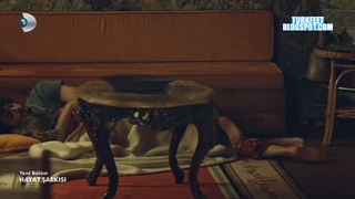 Burcu Biricik feet photo 1