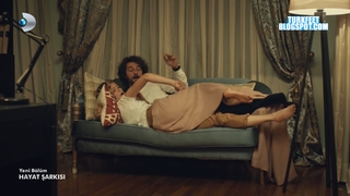 Burcu Biricik feet photo 2