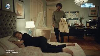 Burcu Biricik feet photo 4