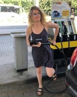 Burcu Biricik feet photo 16