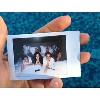 Burcu Esmersoy feet photo thumbnail