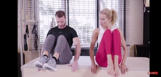 Burcu Esmersoy feet photo thumbnail