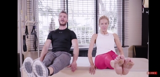 Burcu Esmersoy feet photo thumbnail