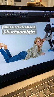 Burcu Esmersoy feet photo thumbnail