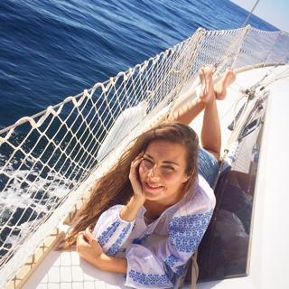 Burcu Kara feet photo 11