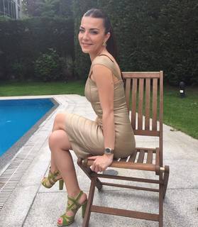Burcu Kara feet photo 6