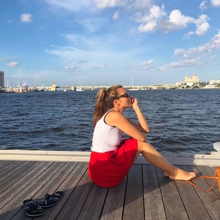 Burcu Kara feet photo 1